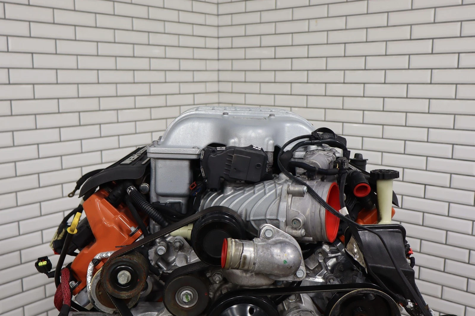 hellcat 6.2l supercharged engine/trans/harness/ecu/red key complete swap hellcat 6.2l supercharged engine/trans/harness/ecu/red key complete swap