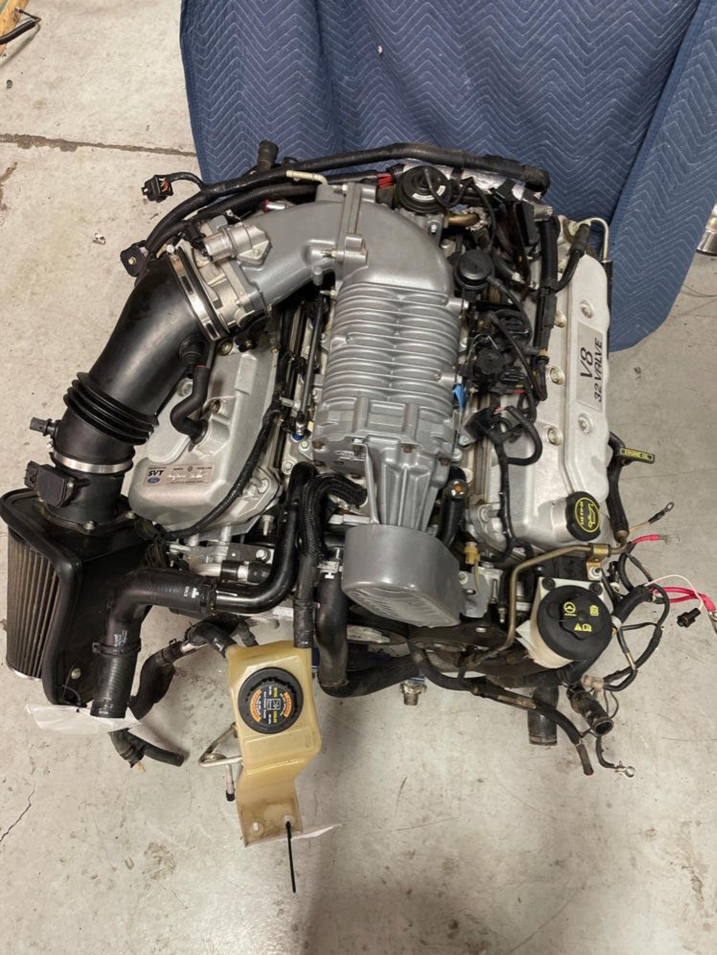 2004 ford mustang svt cobra engine complete pan to blower, complete tremec t56 6 speed transmission, gas tank assembly 2004 ford mustang svt cobra engine complete pan to blower, complete tremec t56 6 speed transmission, gas tank assembly